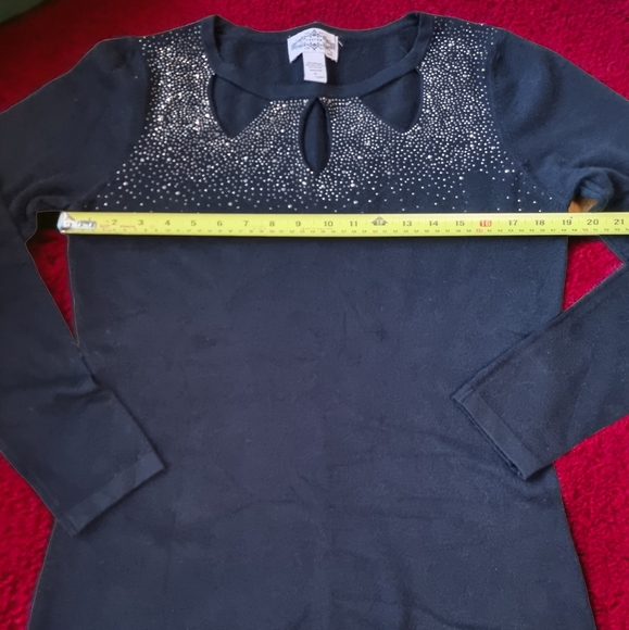 Oliver Super Soft Bedazzled Sweater With Unique Cut-out Neckline - Picture 3 of 5